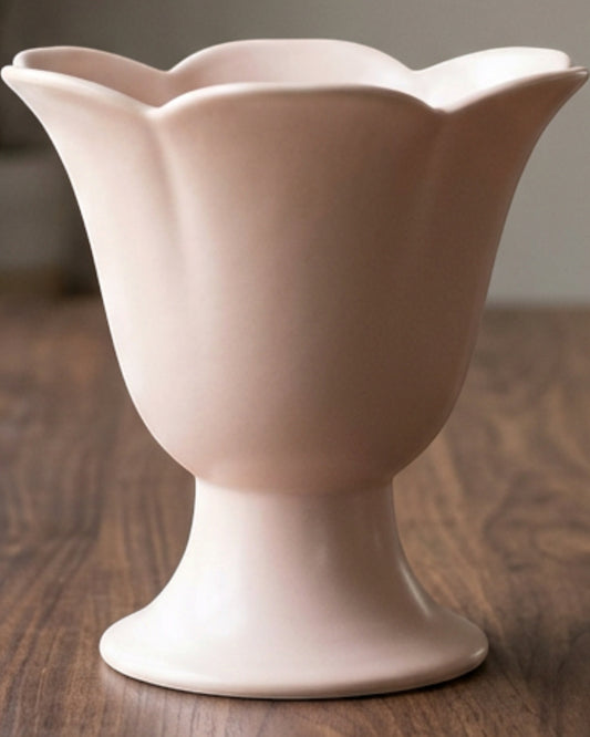 Tviva Petal-Rim Pedestal Ceramic Vase 17 x 25 cm Blush - Lifestyle view